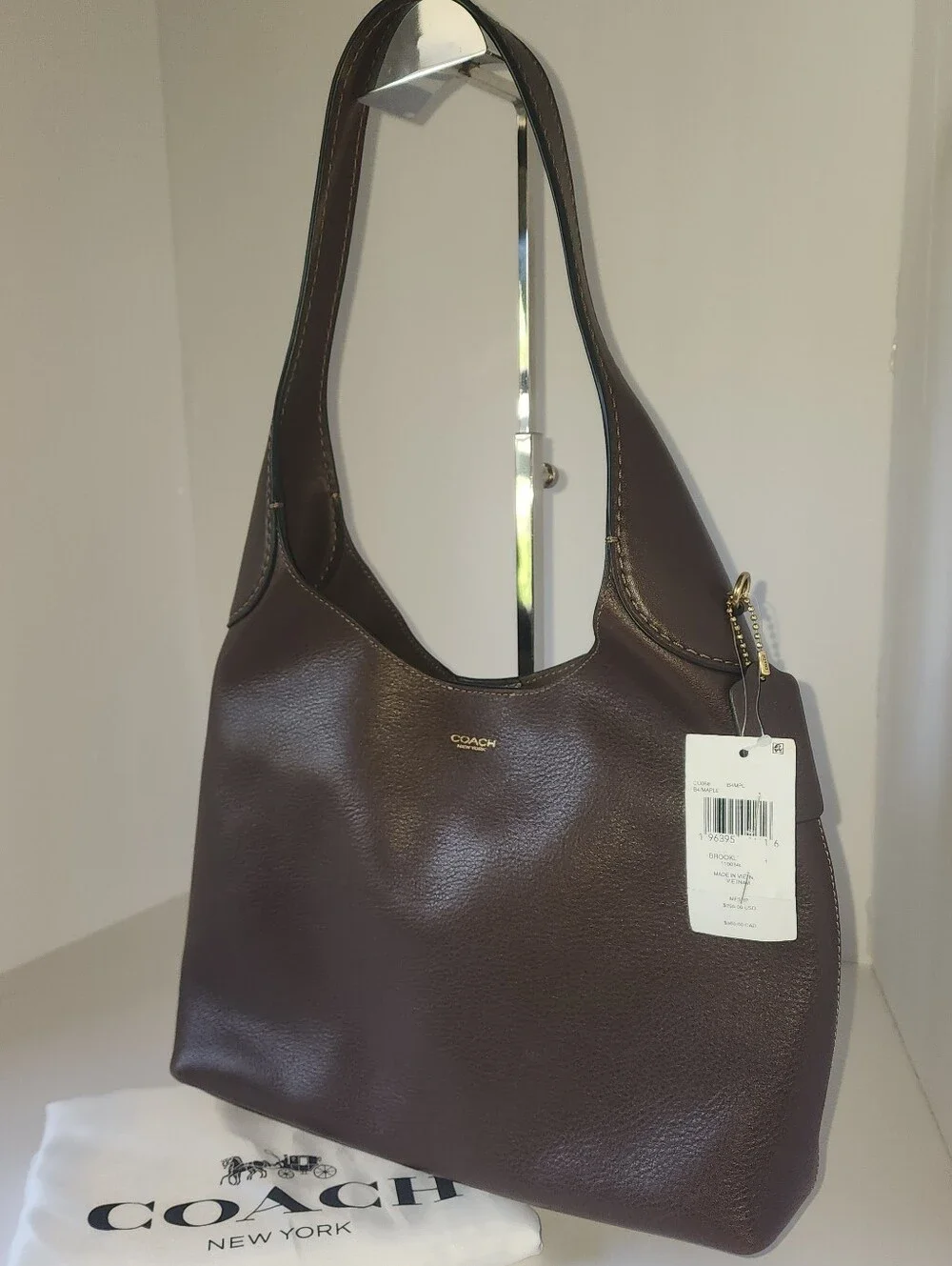 NWT Coach Brooklyn 28 Maple (SLIGHT FLAWS)
